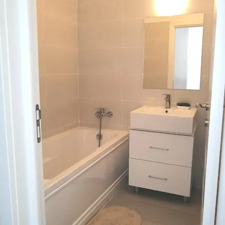 Feel Blue Sky - Politehnica Appartement *